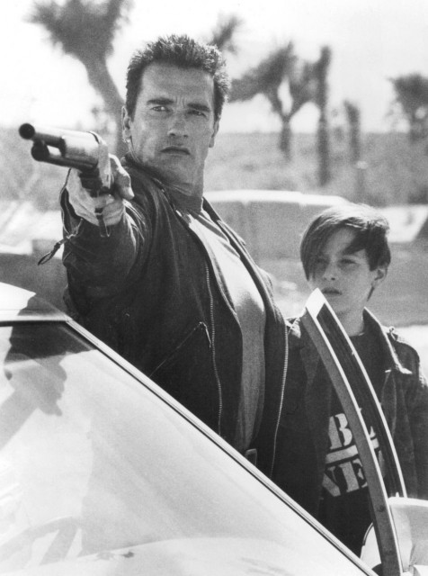 T2 Edward Furlong and Schwarzenegger