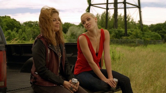 Linda Hamilton Rachel Skarsten Lostgirl