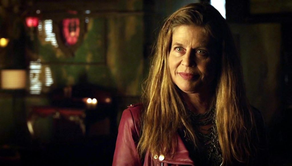 Linda Hamilton Lostgirl