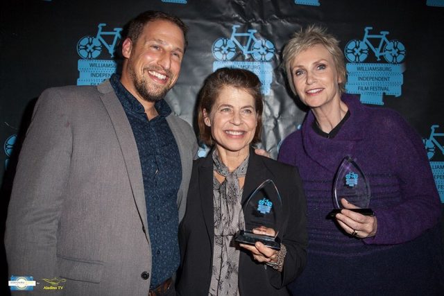 Linda Hamilton Shoot Me Nicely Best Supporting Actress Award