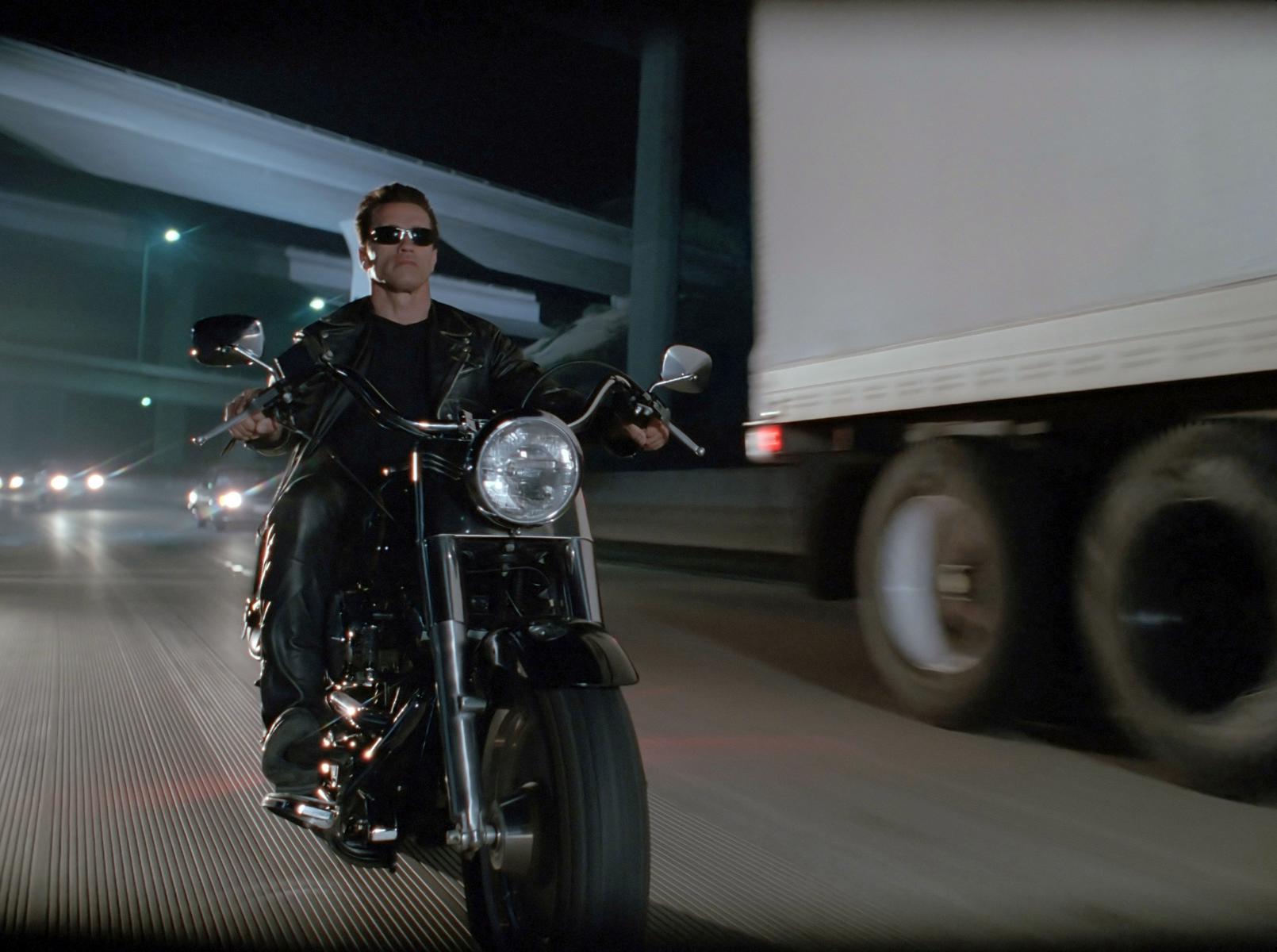 Terminator 2 3D T-800 on Harley Davidson Fatboy