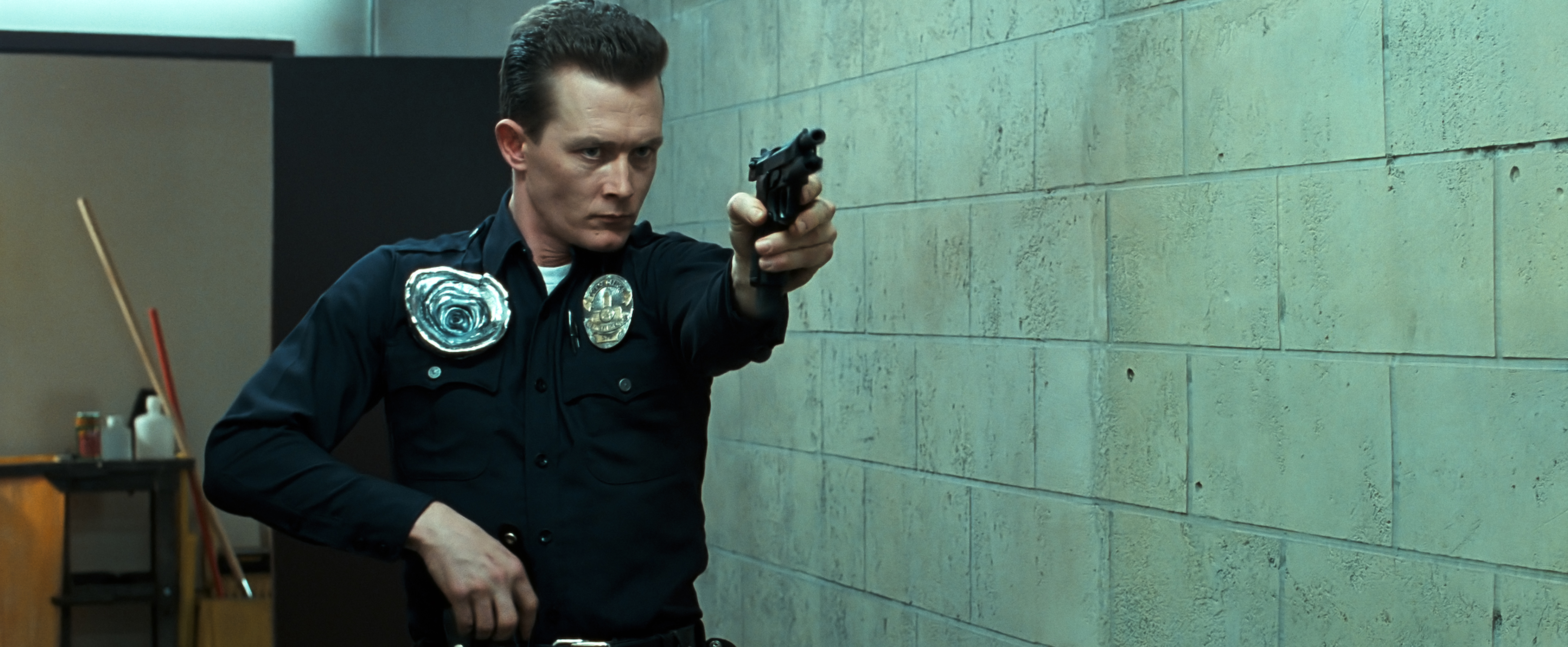 T-1000 Robert Patrick The Galleria