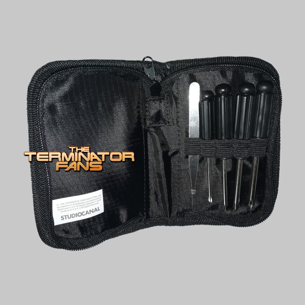 The Terminator Build The T-800 Magazine Screwdriver Set