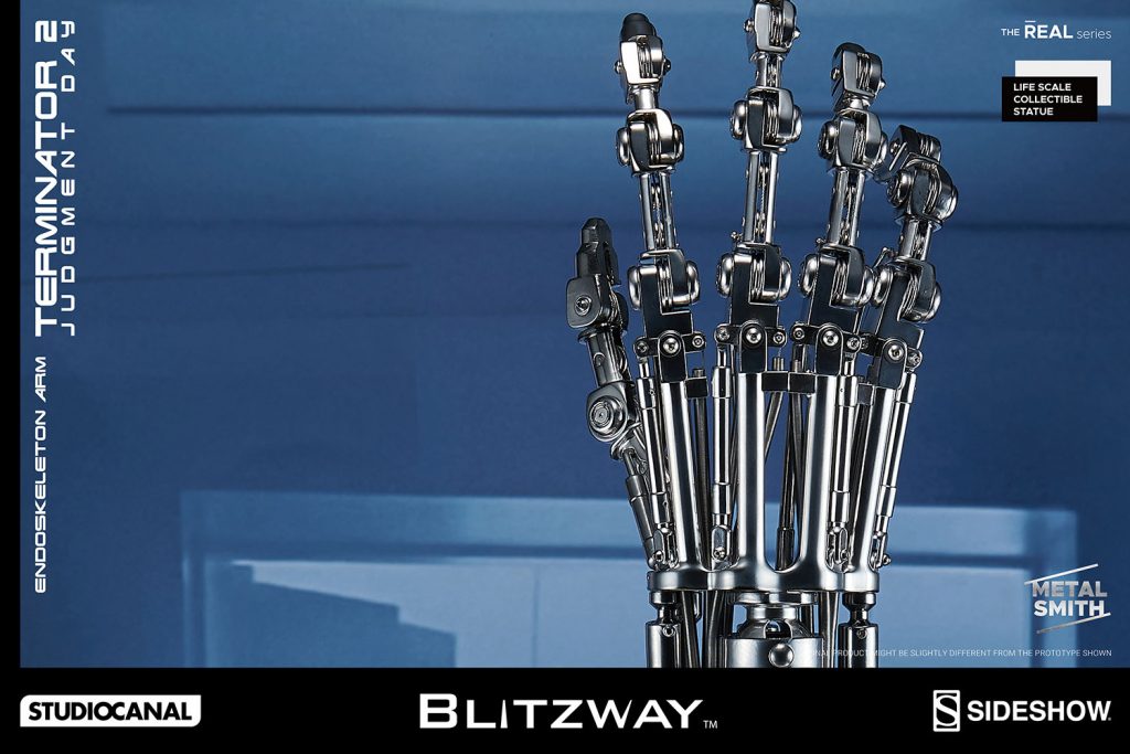 Blitzway Terminator 2 T-800 ENDOSKELETON ARM LIFE-SIZE STATUE