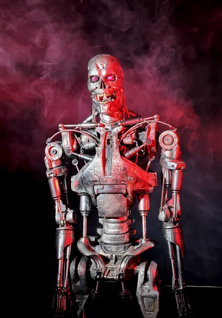 Full-size T-800 Terminator Endoskeleton from T2 Judgment Day